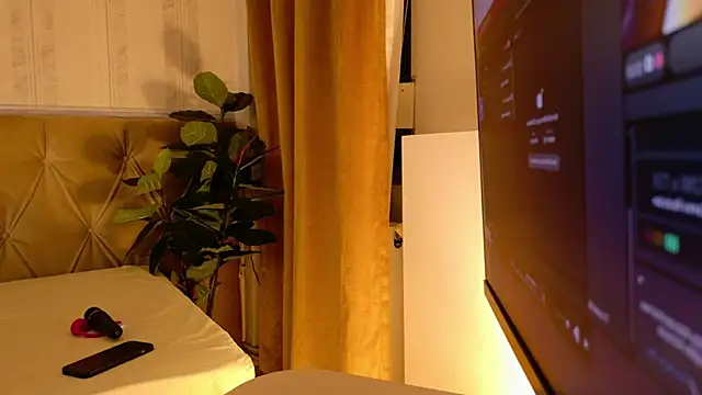 Snapshot of RubyDivine chatting on February 22, 2026, 4:02 am RubyDivine online show from February 22, 2026, 4:02 am