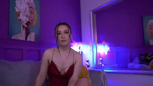 Snapshot of TiffanyVoss chatting on November 25, 2025, 6:13 am TiffanyVoss online show from November 25, 2025, 6:13 am