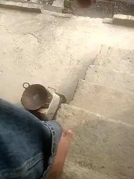 Snapshot of Naina_6999 chatting on October 23, 2025, 4:01 am Naina 6999 online show from October 23, 2025, 4:01 am