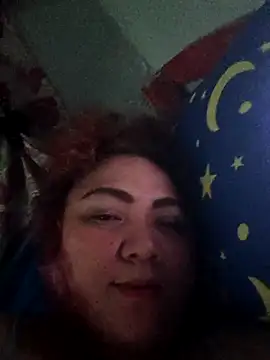 H2ooowIzee22 online show from October 21, 2025, 11:44 am