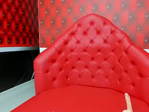 Bianca Millf online show from November 24, 2025, 4:12 am