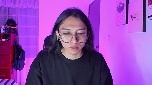 Snapshot of _Astrea_ chatting on February 26, 2026, 12:31 am Astrea online show from February 26, 2026, 12:31 am