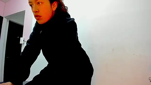 mia scarlett7 online show from January 6, 2026, 11:47 am