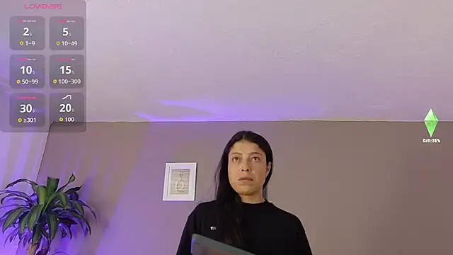 RoxaneMilf online show from October 21, 2025, 1:01 pm