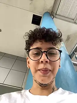 Abby Evanns1 online show from November 9, 2025, 8:40 pm