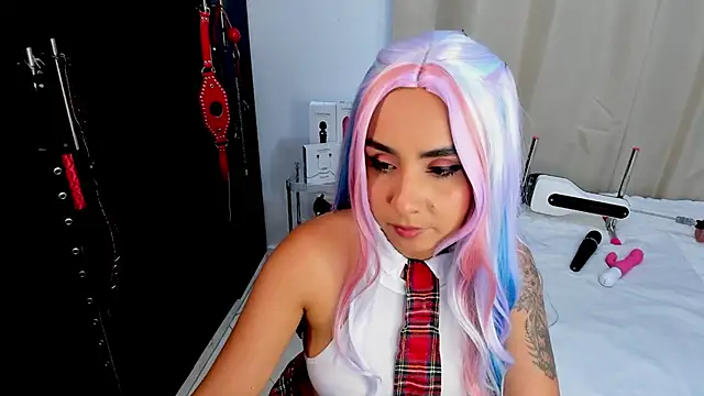 Snapshot of Emilyvalk_ chatting on February 21, 2026, 9:16 pm Emilyvalk online show from February 21, 2026, 9:16 pm