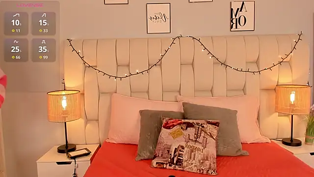 ameliebelle  online show from December 3, 2025, 12:25 pm