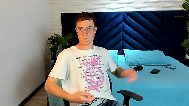 Lil James online show from March 7, 2026, 8:17 pm