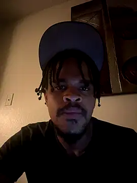 Snapshot of Mrmakeherwet_Tez chatting on October 27, 2025, 1:53 am Mrmakeherwet Tez online show from October 27, 2025, 1:53 am