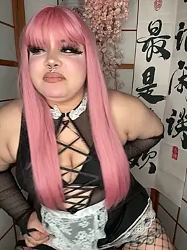 yum3doll online show from November 12, 2025, 7:46 pm