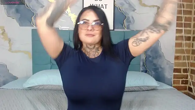 Snapshot of Meloddy_Jazz chatting on October 21, 2025, 8:31 pm Meloddy Jazz online show from October 21, 2025, 8:31 pm