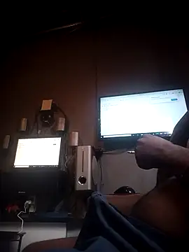 Pussylover911o online show from December 18, 2025, 5:57 am