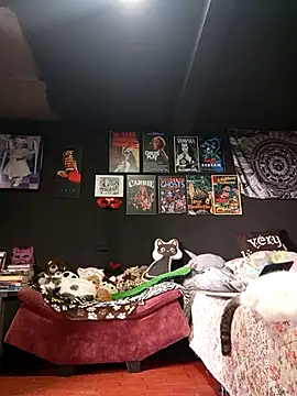 Snapshot of Isis_Bathory chatting on October 24, 2025, 4:03 pm Isis Bathory online show from October 24, 2025, 4:03 pm