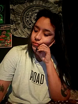 Snapshot of Isis_Bathory chatting on November 9, 2025, 11:52 am Isis Bathory online show from November 9, 2025, 11:52 am