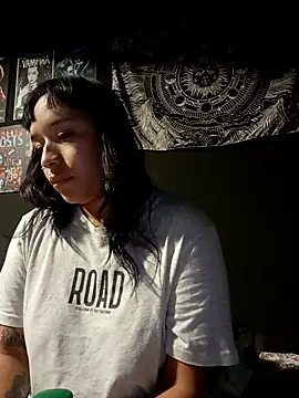 Snapshot of Isis_Bathory chatting on November 13, 2025, 11:14 pm Isis Bathory online show from November 13, 2025, 11:14 pm