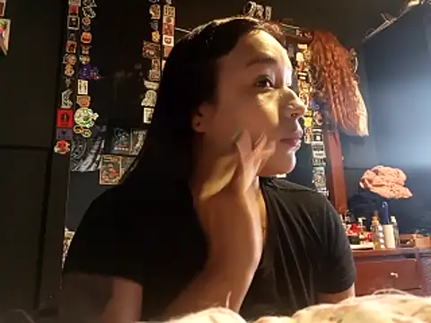 Snapshot of Isis_Bathory chatting on November 29, 2025, 2:31 pm Isis Bathory online show from November 29, 2025, 2:31 pm