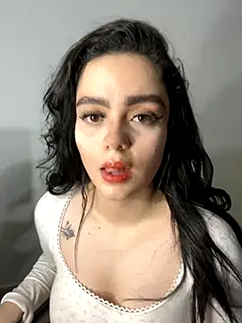 Selena Roa online show from November 15, 2025, 12:41 am