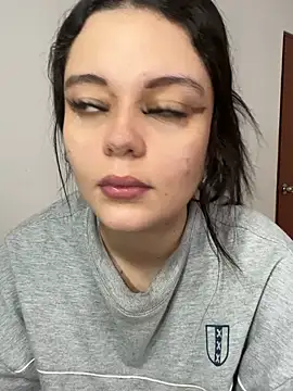 Selena Roa online show from February 12, 2026, 3:18 pm