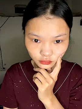 Snapshot of -Mam- chatting on October 22, 2025, 10:20 pm -Mam- online show from October 22, 2025, 10:20 pm