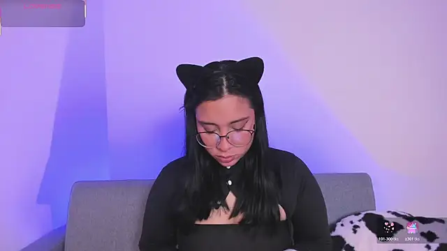 miah storm online show from December 1, 2025, 11:43 pm