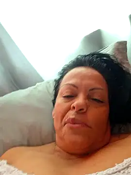 Snapshot of viviana-sexi chatting on May 31, 2026, 12:01 pm viviana-sexi online show from May 31, 2026, 12:01 pm