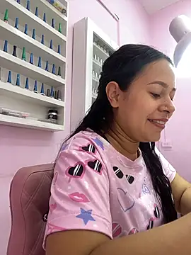 Snapshot of PaulaCruz01 chatting on November 12, 2025, 7:13 pm PaulaCruz01 online show from November 12, 2025, 7:13 pm