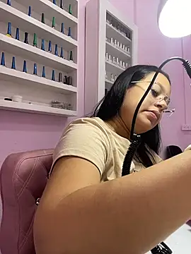 Snapshot of PaulaCruz01 chatting on February 3, 2026, 7:41 pm PaulaCruz01 online show from February 3, 2026, 7:41 pm