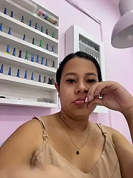 Snapshot of PaulaCruz01 chatting on February 6, 2026, 7:50 pm PaulaCruz01 online show from February 6, 2026, 7:50 pm