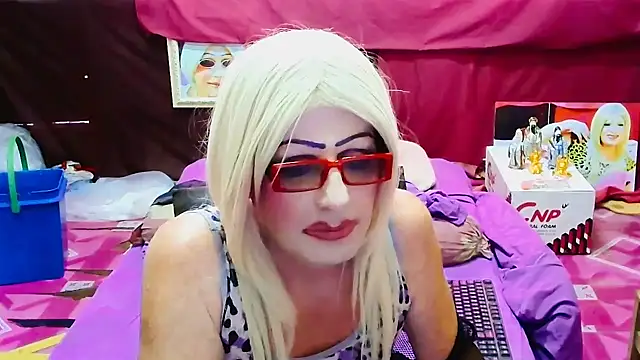 Snapshot of horni4luv chatting on May 13, 2026, 10:01 am horni4luv online show from May 13, 2026, 10:01 am