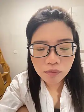 Snapshot of Nlen_baby chatting on November 20, 2025, 12:27 pm Nlen baby online show from November 20, 2025, 12:27 pm