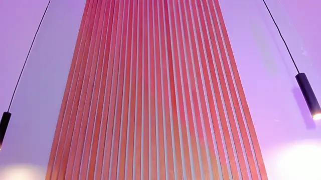 Snapshot of Miss_ambrer_ chatting on February 2, 2026, 4:11 am Miss ambrer online show from February 2, 2026, 4:11 am