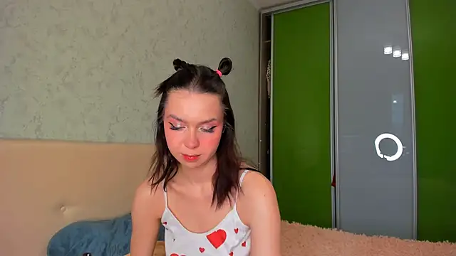 Snapshot of Juicystars chatting on October 29, 2025, 2:25 am Juicystars online show from October 29, 2025, 2:25 am