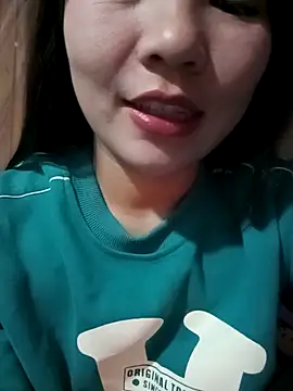 -Lanaa- online show from November 23, 2025, 6:08 pm