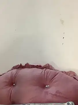 helo-kitty online show from November 15, 2025, 1:51 pm