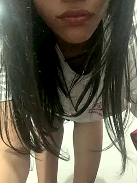 morenaamorr online show from November 3, 2025, 12:57 am