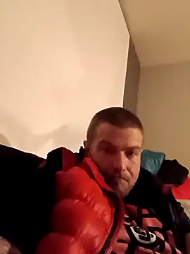 Snapshot of DadDDick925 chatting on October 30, 2025, 7:21 am DadDDick925 online show from October 30, 2025, 7:21 am