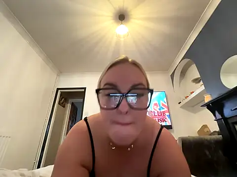 Snapshot of Jenna-LeeXX chatting on November 6, 2025, 11:00 am Jenna-LeeXX online show from November 6, 2025, 11:00 am