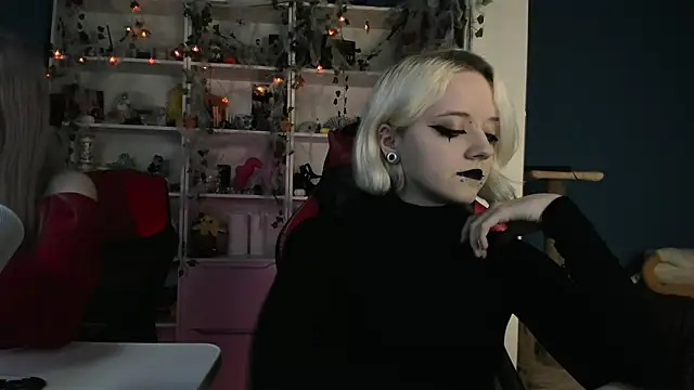 Holy Mistress S online show from October 31, 2025, 10:49 am