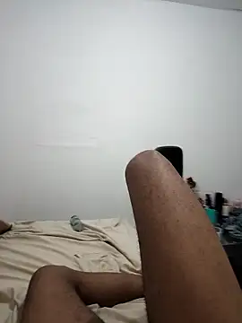 Snapshot of 3ALEXIS_2004 chatting on October 21, 2025, 11:38 pm 3ALEXIS 2004 online show from October 21, 2025, 11:38 pm