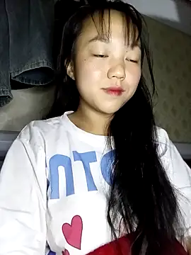 Quynhsumon online show from February 11, 2026, 2:44 pm