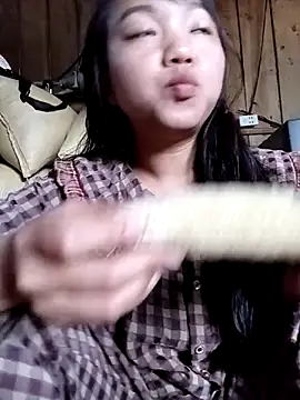 Quynhsumon online show from April 19, 2026, 8:02 am