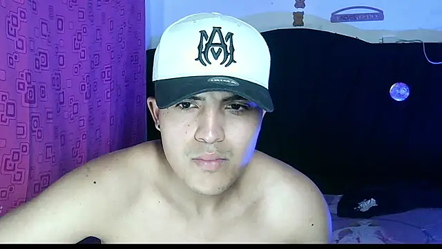 ReferredArtwork online show from November 21, 2025, 9:02 pm