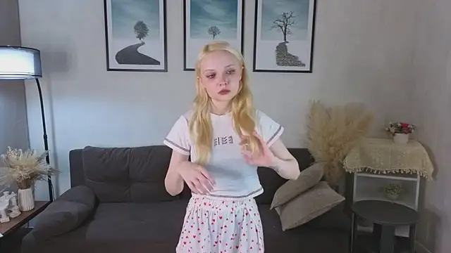 IraYounce online show from October 29, 2025, 1:19 am