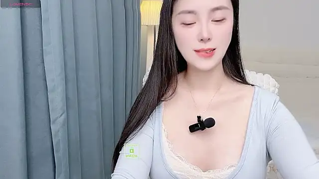 Xiaotaimei 666 online show from October 22, 2025, 2:17 pm