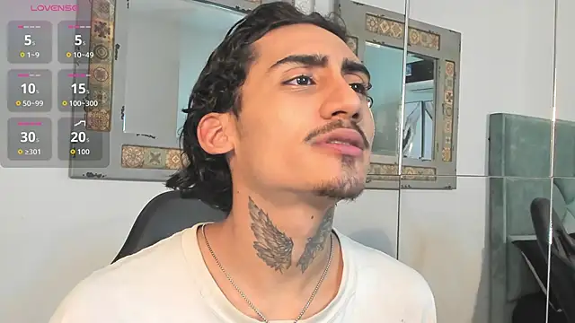 Mr Strike online show from October 24, 2025, 2:41 am