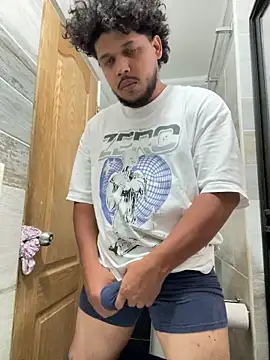 Snapshot of corrdo777 chatting on October 21, 2025, 5:57 pm corrdo777 online show from October 21, 2025, 5:57 pm