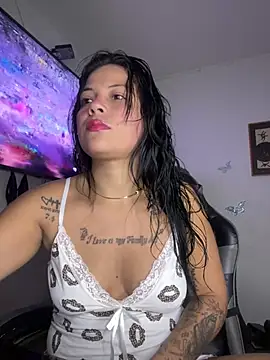 tattyHot95 online show from May 11, 2026, 8:50 pm