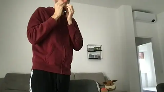 LukaShyGuy online show from November 19, 2025, 8:14 am