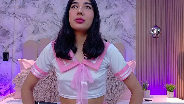 AdelineJhones online show from October 25, 2025, 1:40 pm