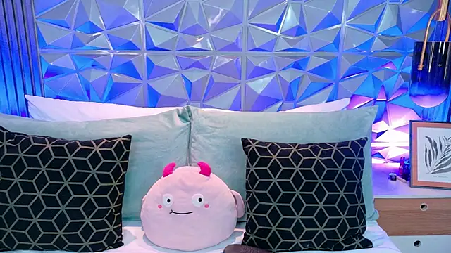 AdelineJhones online show from April 9, 2026, 10:26 pm